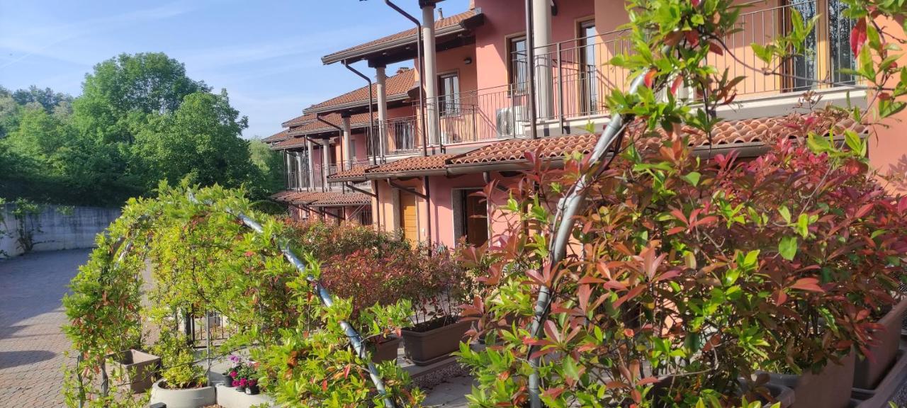 Slowliday Viverone Bagian luar foto