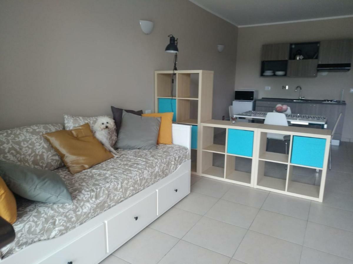 Slowliday Viverone Bagian luar foto