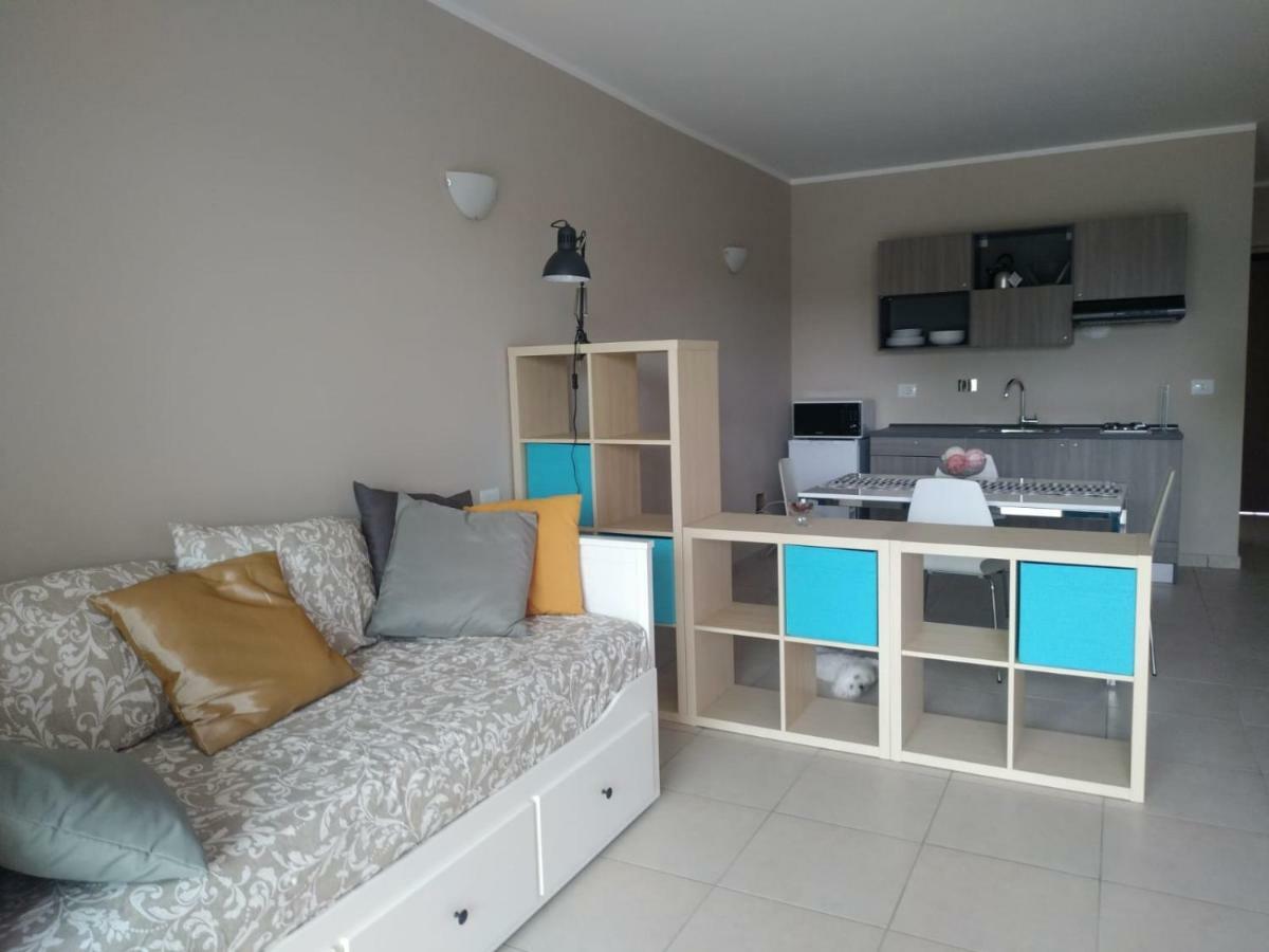 Slowliday Viverone Bagian luar foto